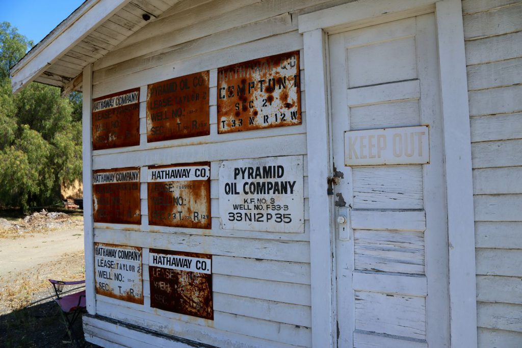 Shed with signs from the Hathaway Company.